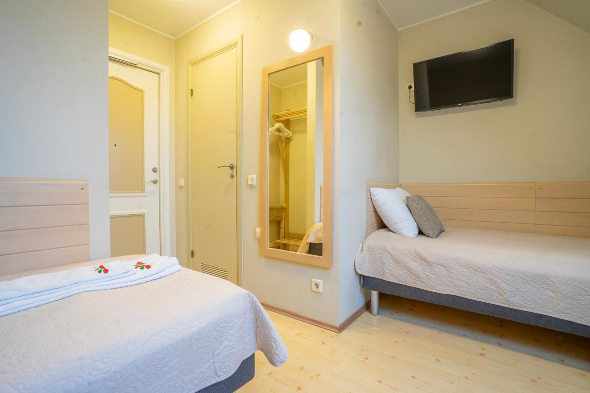 Kongo Hotel Haapsalu Zewnętrze zdjęcie