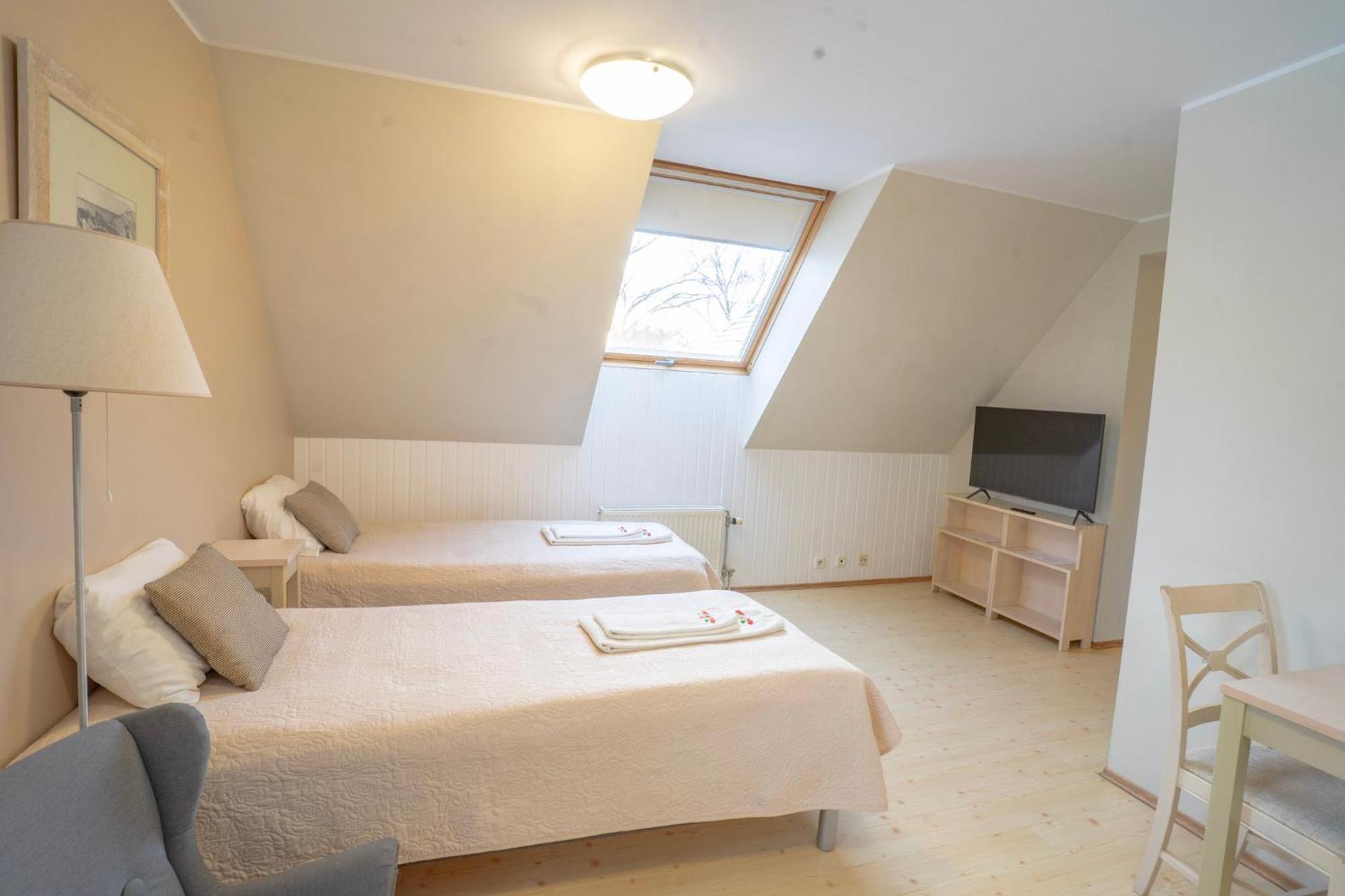 Kongo Hotel Haapsalu Zewnętrze zdjęcie